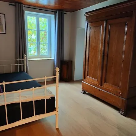 - Maison Vanel 度假居 Anjou